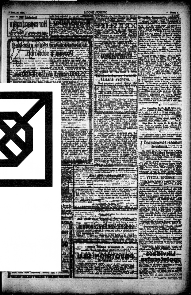 Ein Schwarz-Weiß-Foto der Titelseite einer deutschen Zeitung, das ein prominent platziertes Hakenkreuz in der Mitte zeigt.