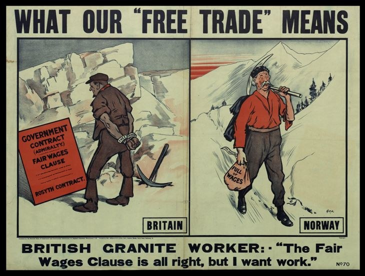Plakat mit einem britischen Granitarbeiter vor einem Berg- und Baumhintergrund, mit dem Text: "Was unser freier Handel bedeutet - Britischer Granitarbeiter - Die Fair-Wage-Klausel ist in Ordnung, aber ich will Arbeit."