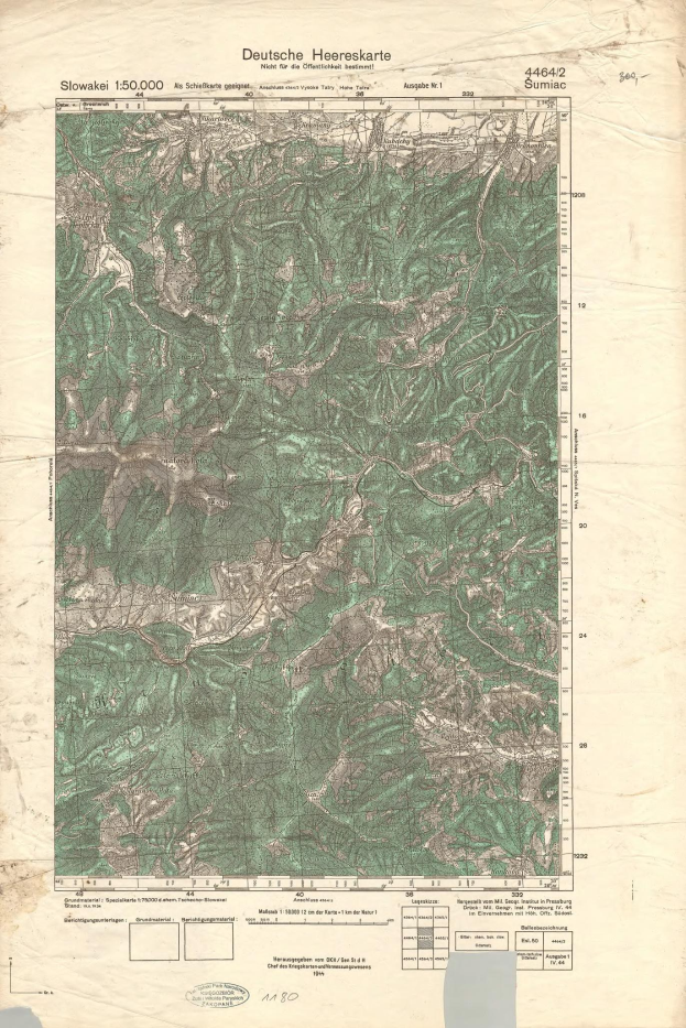 Eine alte topografische Karte der deutschen Alpen, die detaillierte Konturen, Höhenangaben und andere Geländemerkmale zeigt, mit Text oben und unten auf dem Papier.